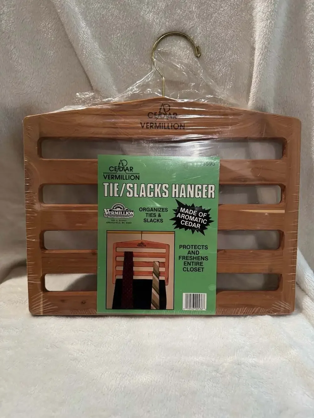 Cedar Vermillion Aromatic Cedar Tie and Slacks Hanger Closet Organizer